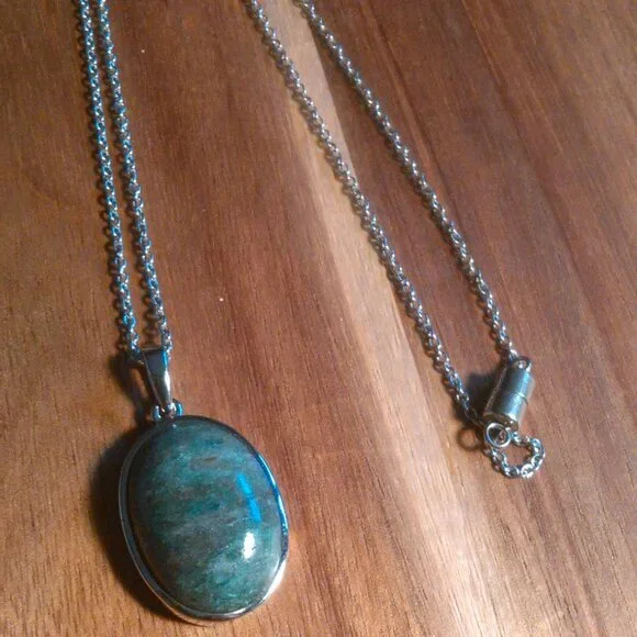 Green Aventurine Stainless Steel Pendant Necklace - Picture 9 of 12